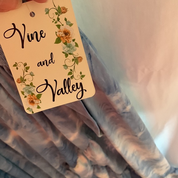 Vine and valley blue tie dye long maxi dress. Sleeveless. Size XL - Picture 6 of 13